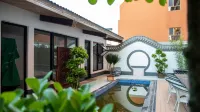 Eaton Shangpin Hotel (Bowen Institute of Technology) Hotels in Yuzhong