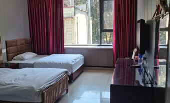 Xinjin Xinyijia Hotel (Rulin Road Subway Station)