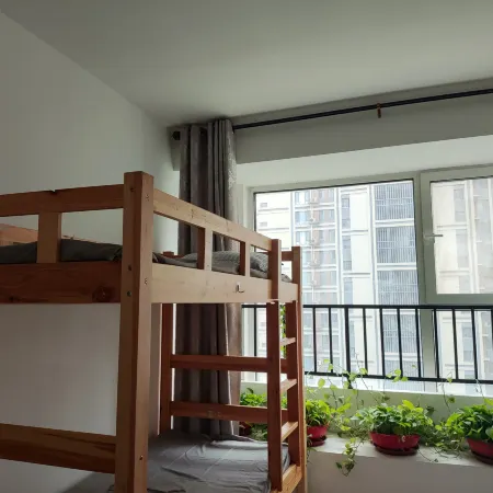 Jiechu Youth Hostel (Jinan Railway Station)