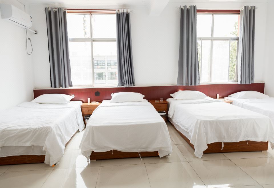 Feixian Passenger Home Express Hotel