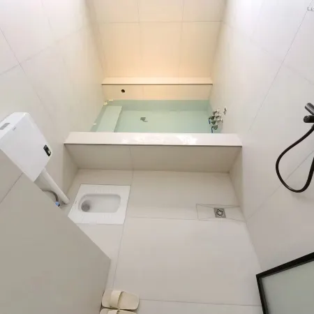 Stone Hot Spring Inn (Hot Spring Qidan Ancient Town)