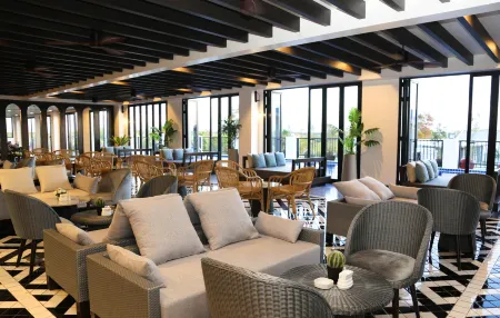 Savan Resorts Отели в г. Саваннахет