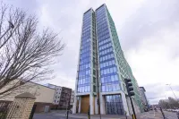 Quayside Penthouse 2 BedRoom Ensuite near Media City & Manchester United