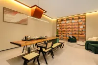 Kunming Jun'an Hotel (University Town High-speed Railway South Station)