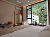 산칭산 유칭 아워 호스피탈 홈스테이 옥화봉 주변 호텔