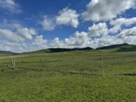 Mujing Yunshang Prairie Homestay (Zoige Western Ranch)