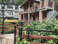 Du'an Tunbang Ink Painting Pavilion Hotel