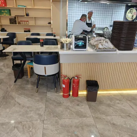 Lan Ou Shangpin Hotel (Lanzhou High-speed Rail West Station)
