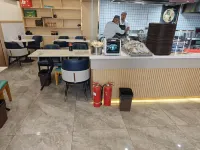 Lan Ou Shangpin Hotel (Lanzhou High-speed Rail West Station)