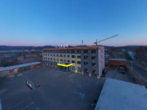 7Days Inn Hotel (Jinzhou Qingyanshi Tourism Service Center) Hotels in Beizhen