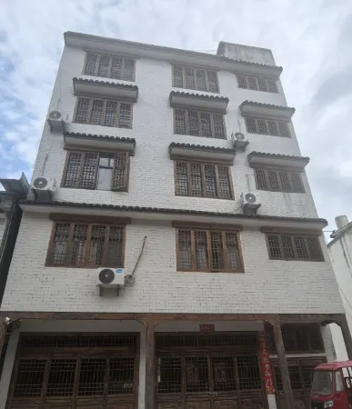 Shangjin Ancient Town Shimiaoz Homestay Отели в г. Юнси