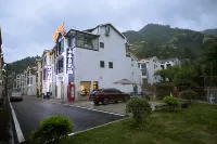 Shanshui Diary · Nature Sunshine Ziran | Mountain Boutique Stay (Sanqingshan Gangshou Cableway)