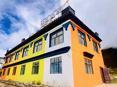 Gyirong Wuming Chinese Inn Hotel in zona Langjicuo