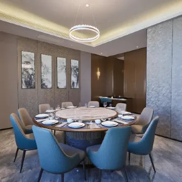 Jingbo Lake Four Seasons Lakeside Hotel