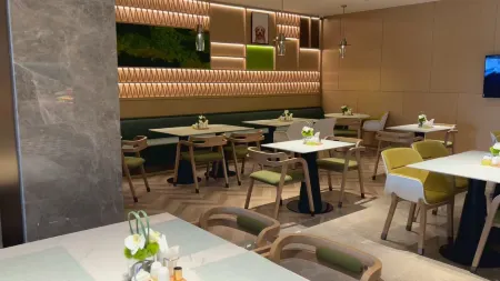 Home2 Suites by Hilton Tai‘an Taishan Отели рядом с достопримечательностью «Shandong Science and Technology University East Campus»