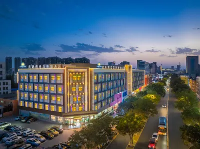 Days Inn Premium Yinchuan by Wyndham。 Отели в г. 