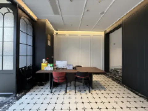 Dongjieli Design Hotel (Xinmi Qinwei Water City)