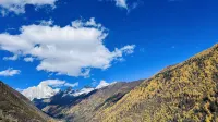 Siguniang Mountain · Ruoshui Mountain Retreat Holiday Inn (Changpinggou Scenic Area Branch) - Mountain view