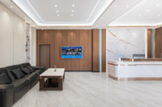 Jinyunge Hotel (Zhaoxing Congjiang High-Speed Railway Station)