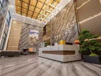 Qingge Bay Grand Hotel (Mugecuo Scenic Area) Hotels in Kangding