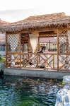 Bamboo Veranda · Hedge Bamboo Lodge - Gym