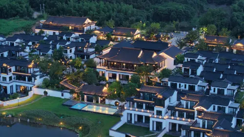 Yinju Jiayu Wenquan Resort Hotel - servizio colazione
