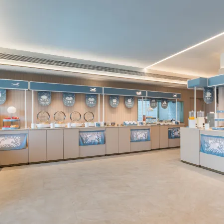 HanTing Hotel (Aksu City Administrative Service Center)
