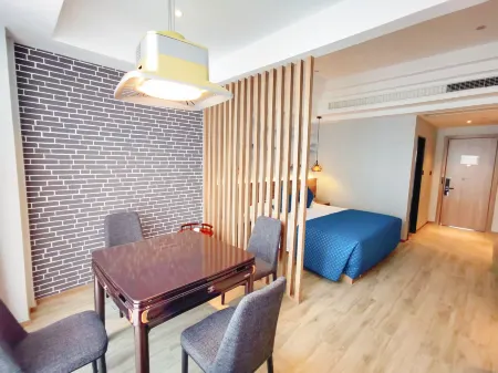 YahaoZhenxuan Hotel (ZhangJiaGang Shopping Park Branch) Отели рядом с достопримечательностью «Yangshelao Street»