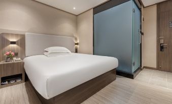 HanTing Hotel (Guangzhou Nancun Yuangang Subway Station)