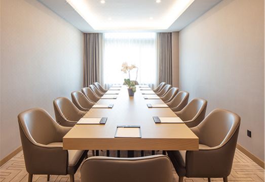 1. 슌 후이 센추리..