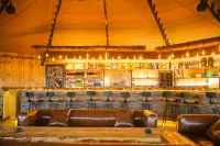 Xingsu Grassland Starry Sky Inn