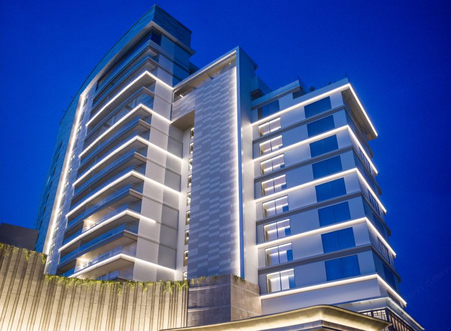 호이아나 호텔 & 스위트