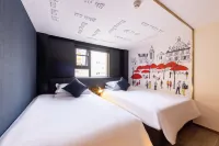 Kunyi Moonlight Hotel (Lanzhou East market Weather Bureau subway station store)