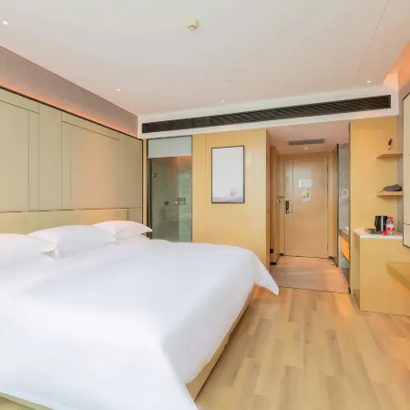 TrueGo Hotel(ShenZhen FutianPort Convention and Exhibition X Center) Отели рядом с достопримечательностью «Район Футянь»