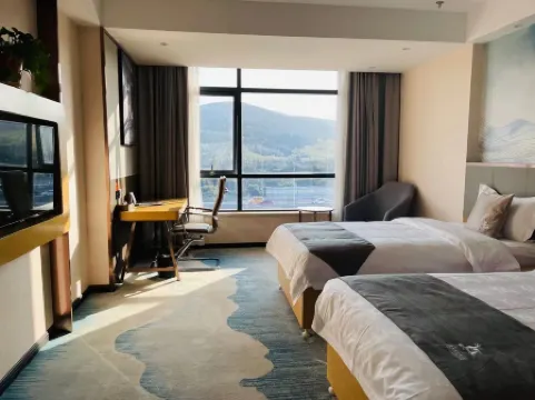 GreenTree Eastern Hotel (Changshu Yushan Scenic Area High-Tech Industrial Park) Отели рядом с достопримечательностью «Zanghai Temple»