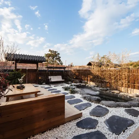 Man Ye Holiday Villa (Foshan Shiyechuan Branch)