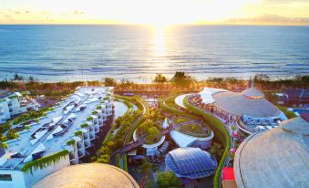 YELLO Hotel Kuta Beachwalk Bali