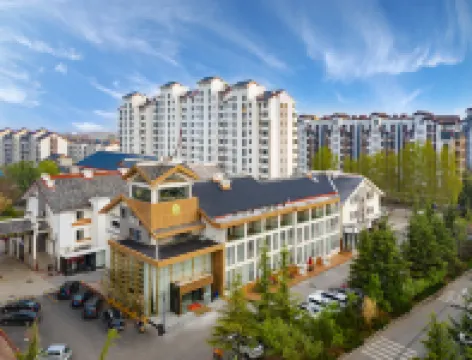 Yunmen East Art Homestay (Qingzhou Ancient City Tourism Scenic Area Branch)