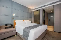 Yifeng Hotel (Provincial Women and Children Nanchang West Station Branch) Отели рядом с достопримечательностью «Парк Цзянси Линь»