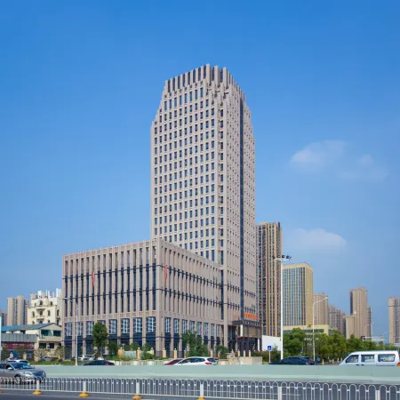 Vienna International Hotel (Wuhan Wangjiawan Renxinhui) Отели рядом с достопримечательностью «Третья Средняя Школа Вухана»