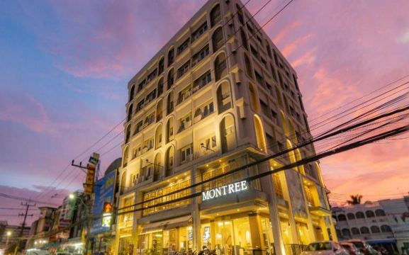 Montree Phuket Hotel (SHA Extra Plus)