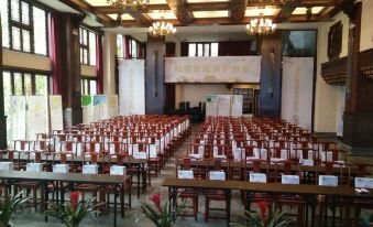 Guling sky Street Hotel