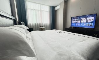 Xunwu Junhao Business Hotel