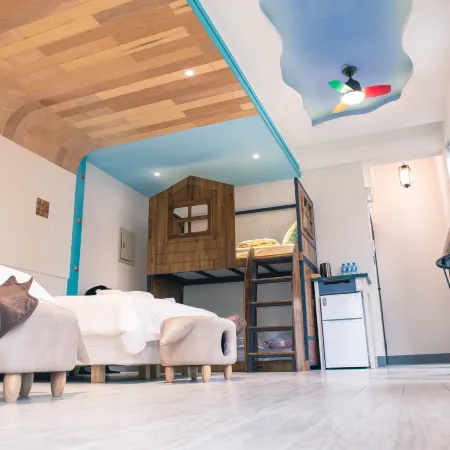 happywings homestay Отели рядом с достопримечательностью «Парк Наньбинь»