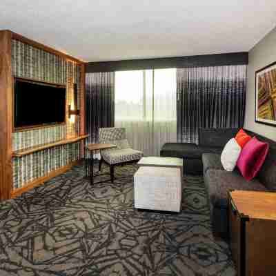 Embassy Suites by Hilton Walnut Creek Rooms