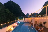 Lijiang • Muxin Resort Starry Sky Pool • Guilin Landscape Holiday Hotel