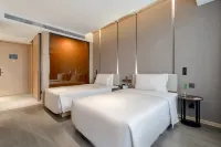 Atour Hotel, Xintiandi Square, Yixing City Center