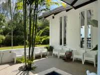 Krabi Beach House Hotels in Phi Phi Islands