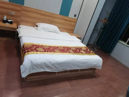 Fengcheng Qiandu Hotel Отели в г. Фенчен