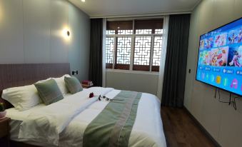 Yunhe Terrace Yunxi Homestay (Baiyingu Scenic Area Shop)
